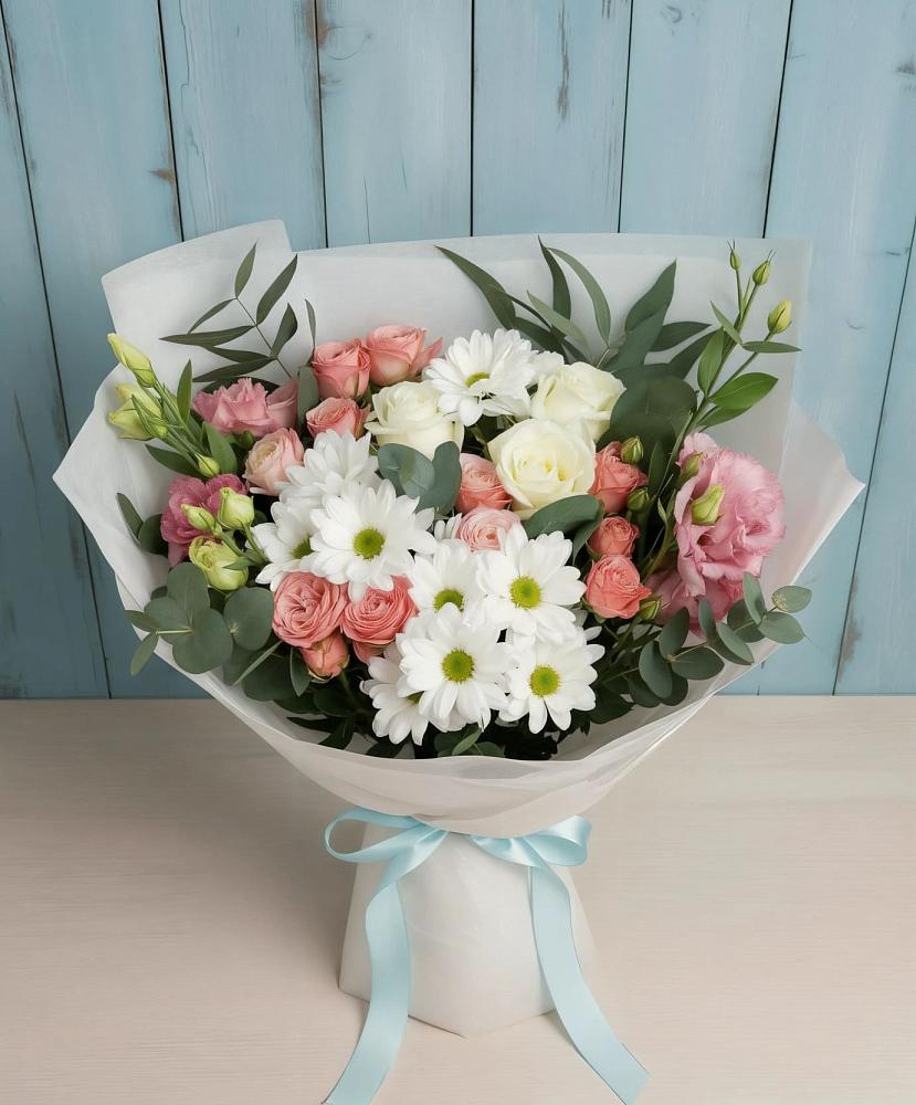 Букет цветов из: Розы, Лизиантусы и Хризантемы в Зеленогорске Ленинградской области