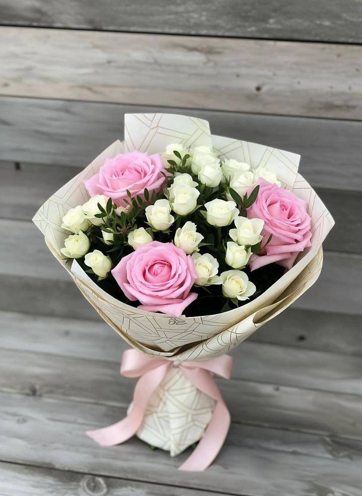 Букет цветов из: Розы в Зеленогорске Ленинградской области