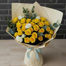 Букет цветов из:  Розы в Зеленогорске Ленинградской области