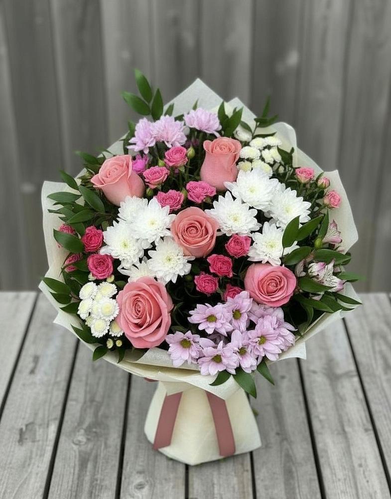 Букет цветов из: Альстромерии, Гвоздики, Розы и Хризантемы в Зеленогорске Ленинградской области