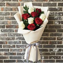 Букет цветов из:  Розы в Зеленогорске Ленинградской области
