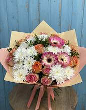Букет цветов из:  Розы, Герберы и Хризантемы в Зеленогорске Ленинградской области