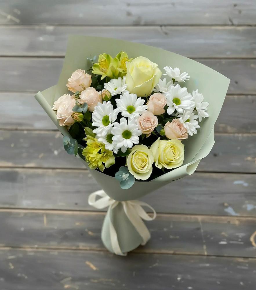 Букет цветов из: Альстромерии, Розы и Хризантемы в Зеленогорске Ленинградской области