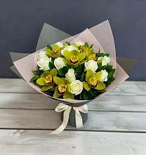 Букет цветов из:  Орхидеи и Розы в Зеленогорске Ленинградской области