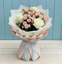 Букет цветов из:  Розы в Зеленогорске Ленинградской области