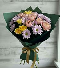 Букет цветов из:  Хризантемы и Розы в Зеленогорске Ленинградской области