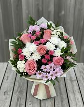 Букет цветов из:  Альстромерии, Гвоздики, Розы и Хризантемы в Зеленогорске Ленинградской области