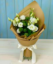 Букет цветов из:  Хризантемы и Лизиантусы #REPLACE_PRED# Зеленогорске Ленинградской области