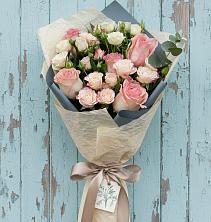 Букет цветов из:  Розы в Зеленогорске Ленинградской области