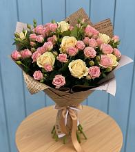 Букет цветов из:  Розы в Зеленогорске Ленинградской области