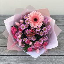 Букет цветов из:  Розы, Герберы и Хризантемы в Зеленогорске Ленинградской области