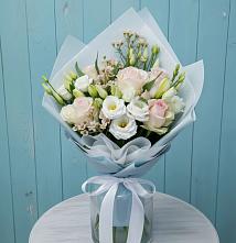 Букет цветов из:  Розы и Лизиантусы в Зеленогорске Ленинградской области