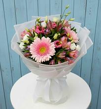 Букет цветов из:  Герберы, Альстромерии и Лизиантусы #REPLACE_PRED# Зеленогорске Ленинградской области