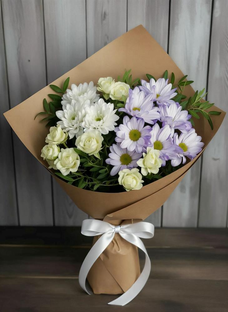 Букет цветов из: Хризантемы и Розы в Зеленогорске Ленинградской области