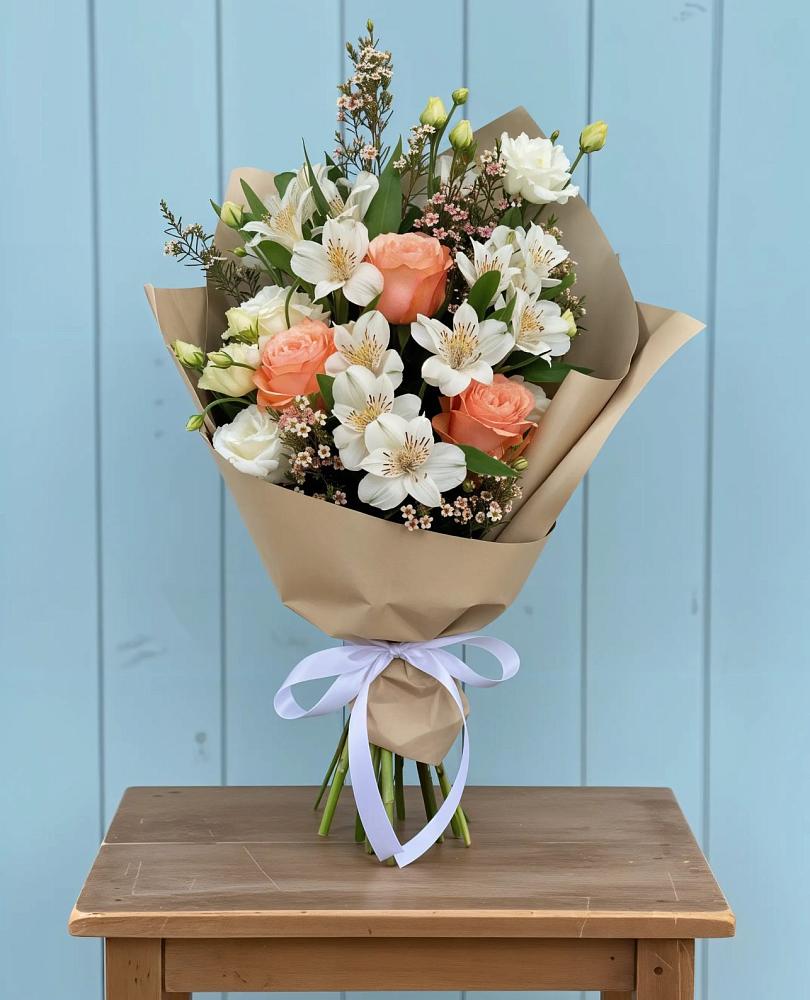 Букет цветов из: Альстромерии, Лизиантусы, Розы и Хризантемы в Зеленогорске Ленинградской области